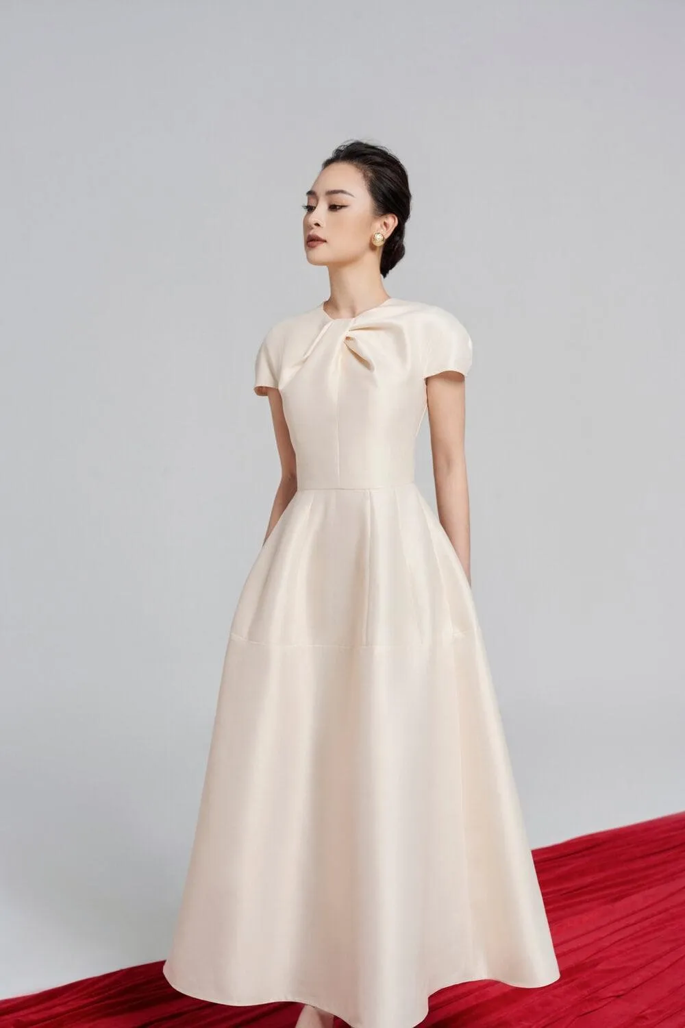Macy A-line Round Neck Taffeta Midi Dress