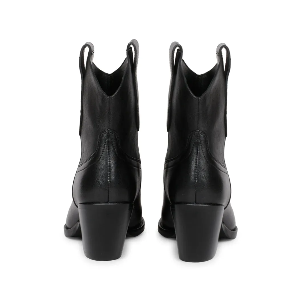 Saint Giulia Black Leather Handcrafted Ankle Boots