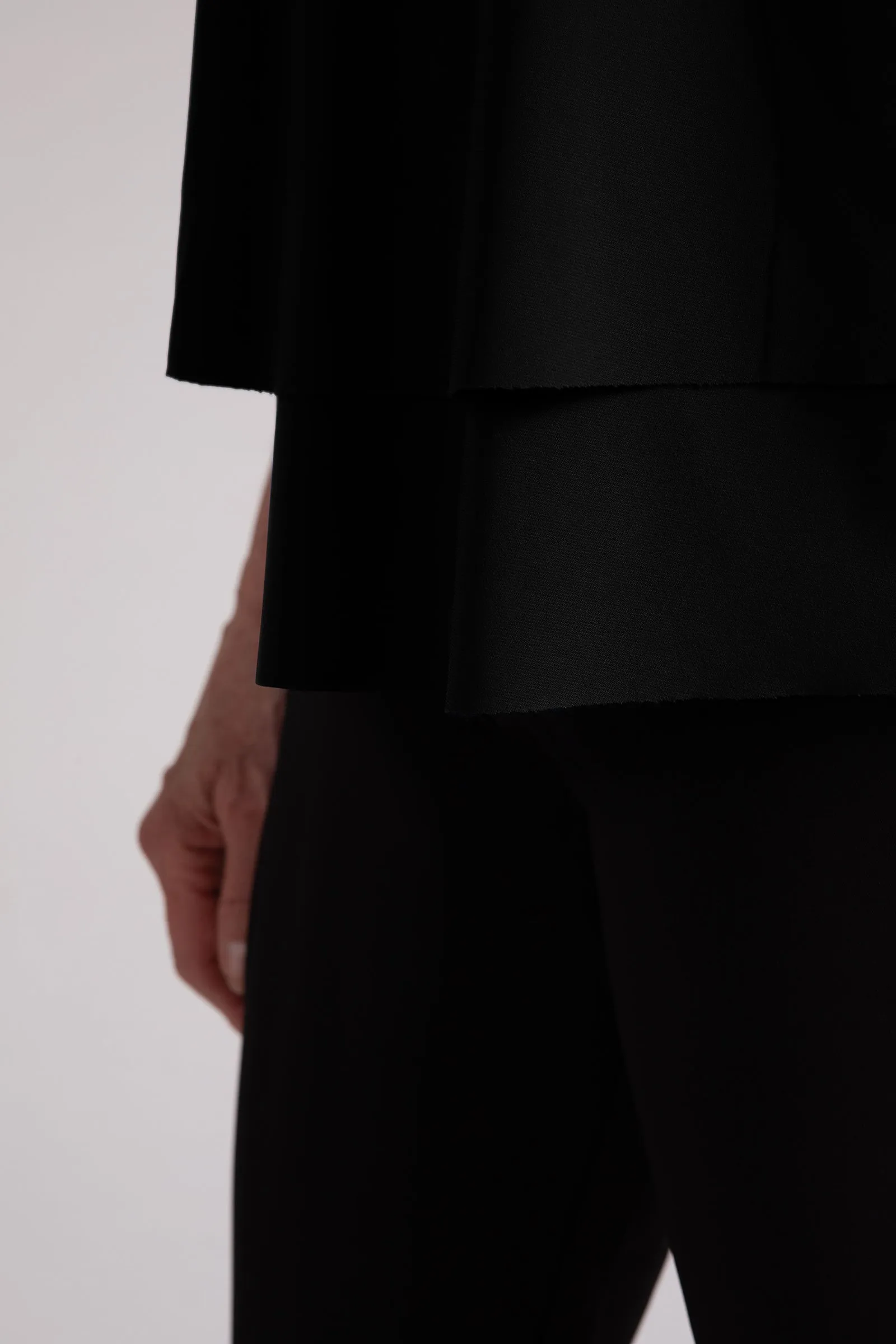 Sleeveless Double Layer Shell | Black