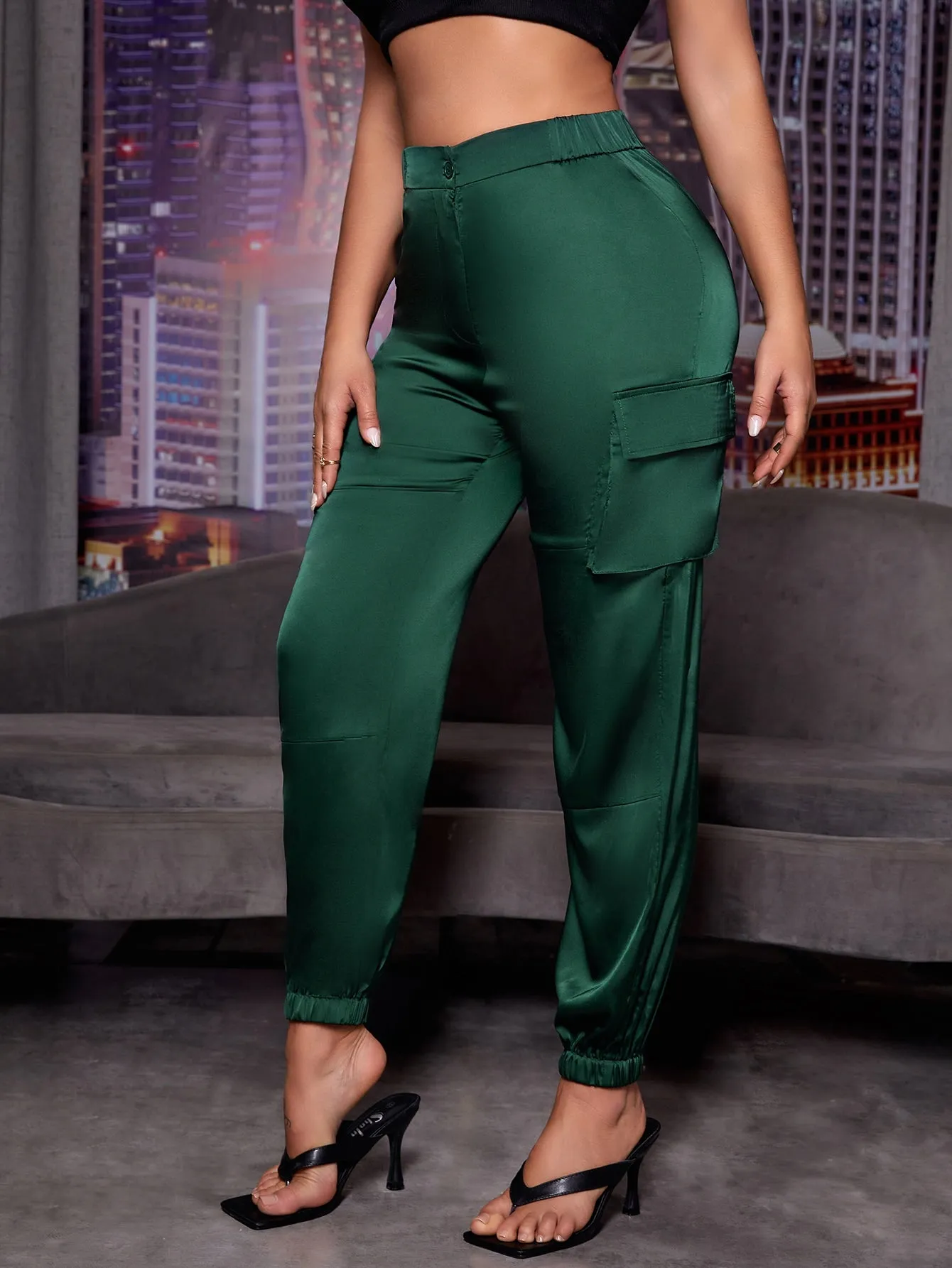 Sporty Plain Pocket Natural Cropped Women Pants