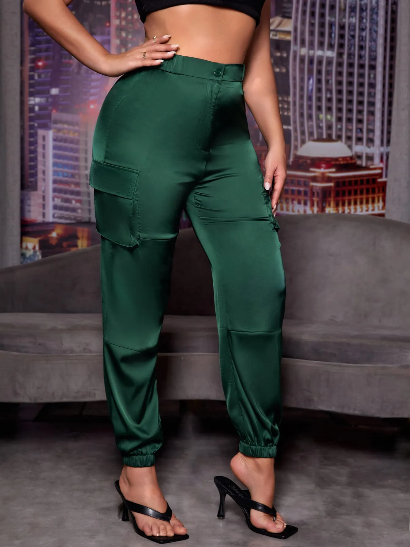 Sporty Plain Pocket Natural Cropped Women Pants