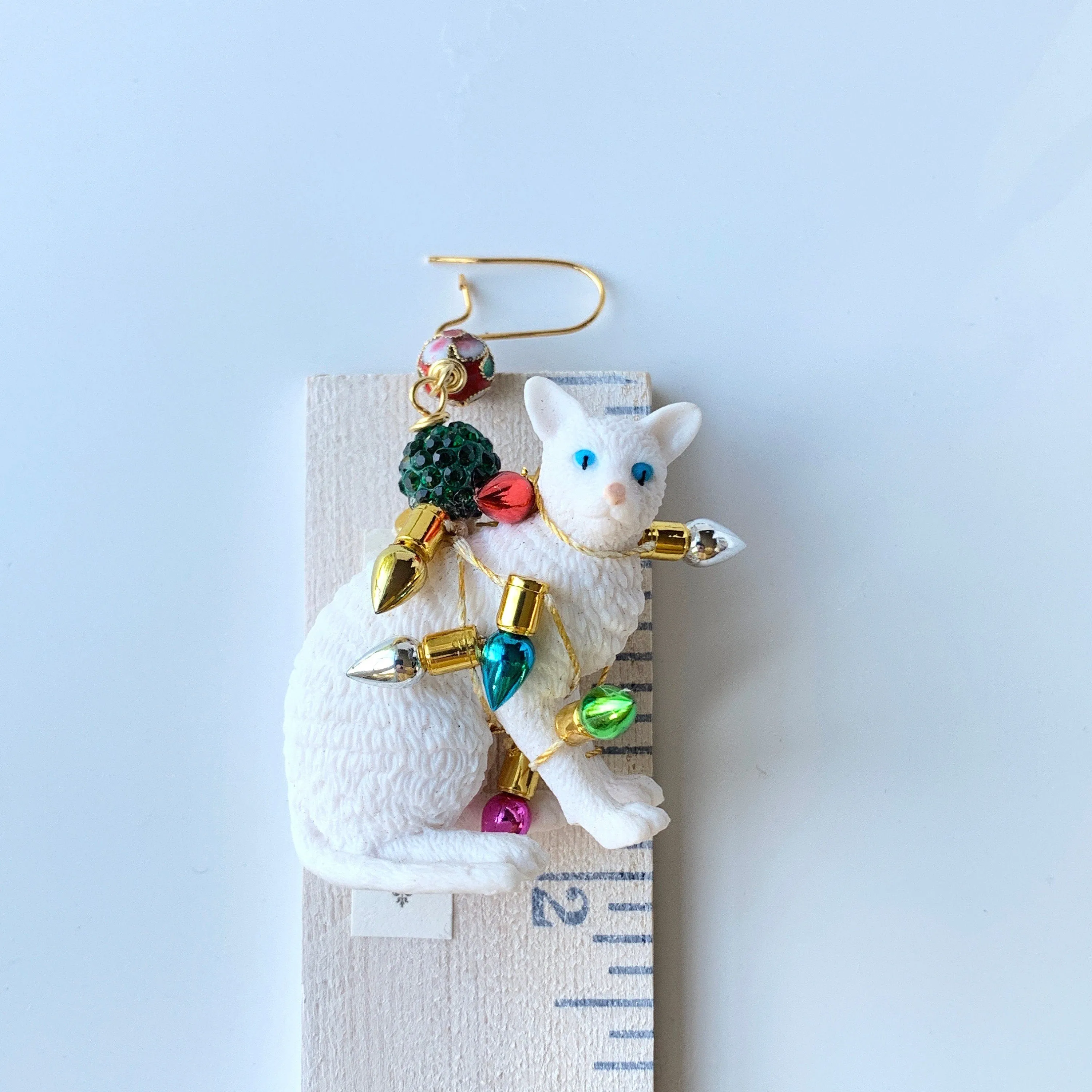 Tangled Kitty Holiday Earrings
