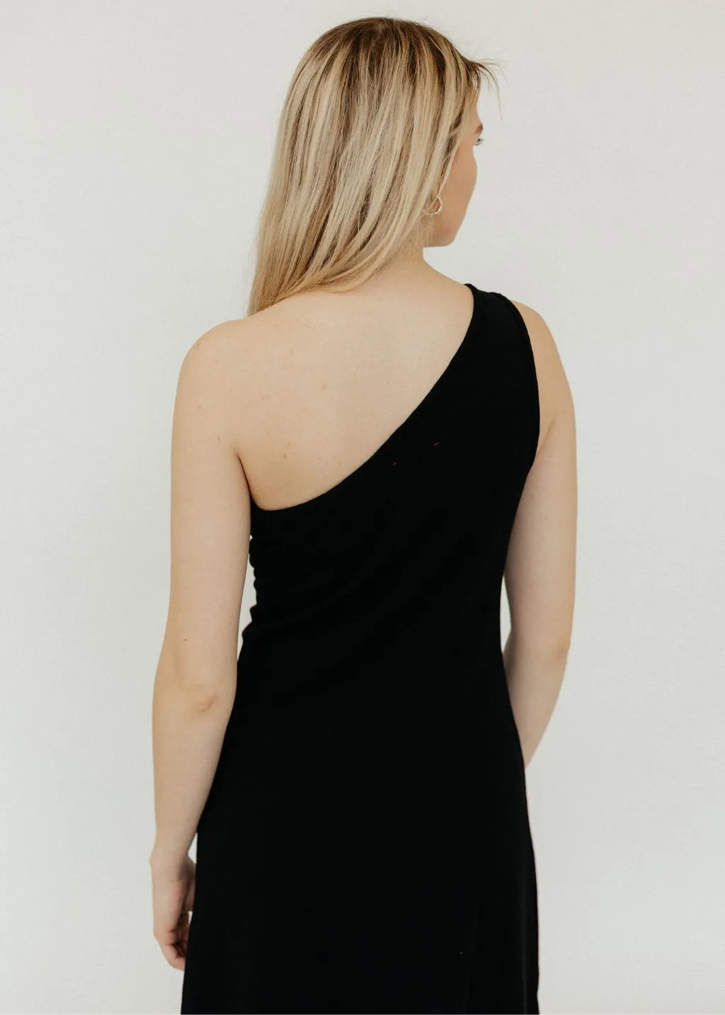 Xírena Genevieve Dress in Black